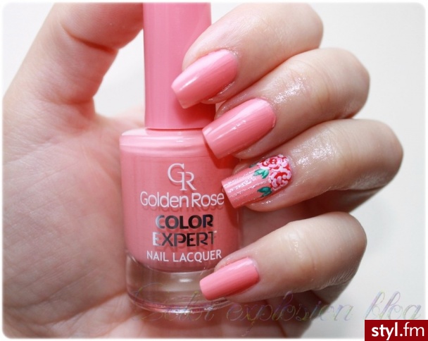 http://color-explosion-blog.blogspot.com/ - Naturalne Paznokcie