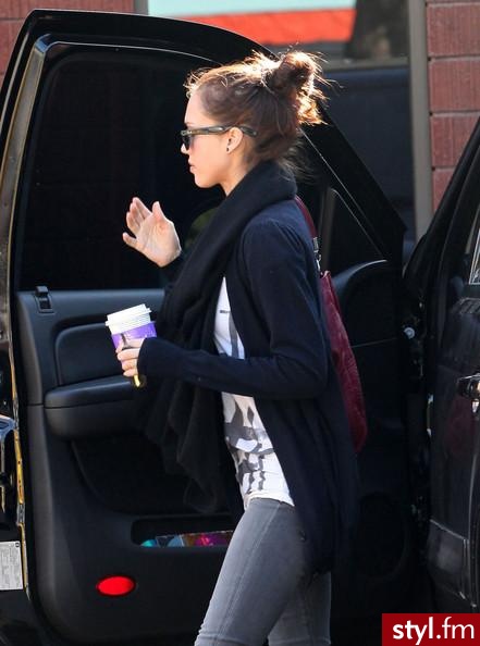 Jessica Alba - Moda uliczna Inne Moda