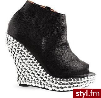 ^^. Jeżeli zdjęcie znajduje się już w galerii poproszę o link - Pozostałe Buty Moda