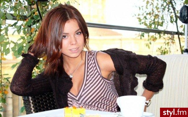 Średnie Fryzury