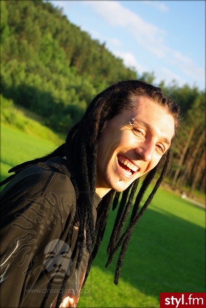 Dready http://www.dread-zone.pl - Dredy Alternatywne Długie Męskie Fryzury