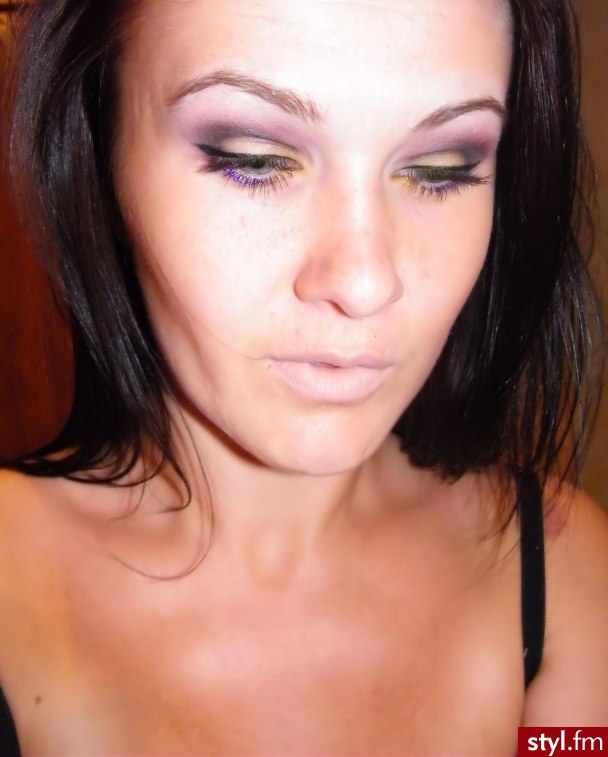 purple, yellow and violet glitter - Wieczorowe Makijaże