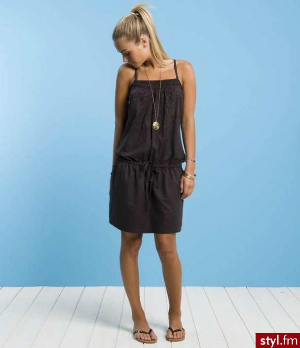 69,00 € sukienka roxy ;D - Pozostałe Ciuchy Moda