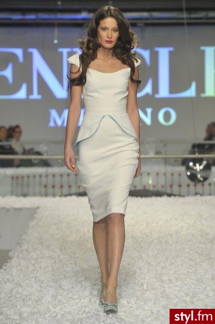 Sukienki Moda