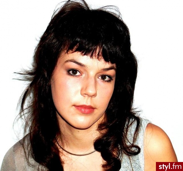 Średnie Fryzury