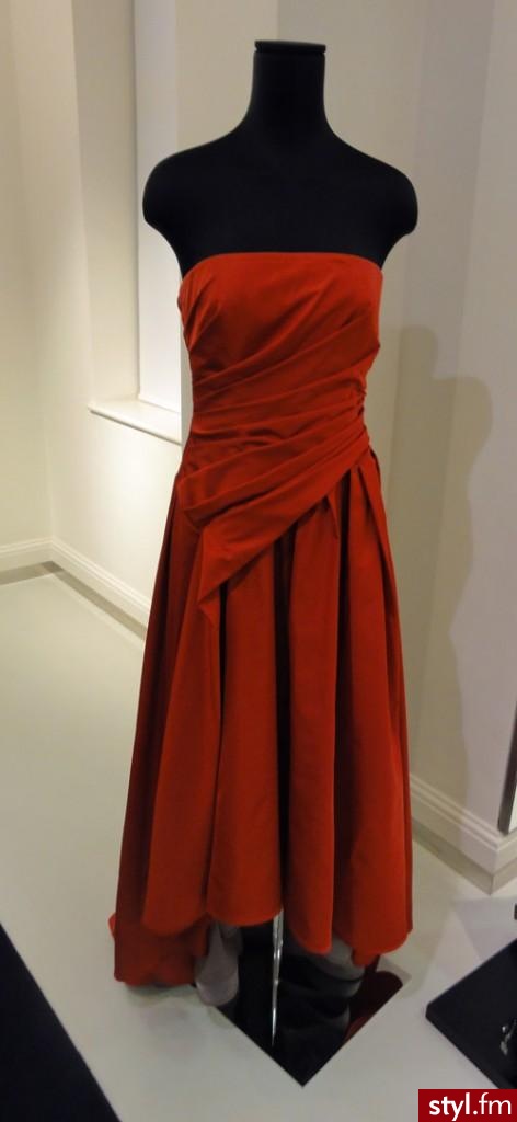Sukienki Moda