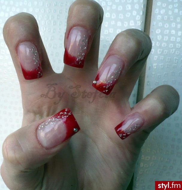 CZERWONE PAZURKI ;). http://nailsofdreams.blog.onet.pl - Paznokcie