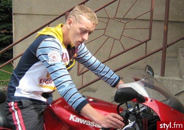 Średnie Fryzury