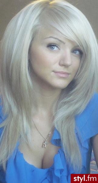 Blond Rozpuszczone Proste z grzywką Na co dzień Długie Fryzury