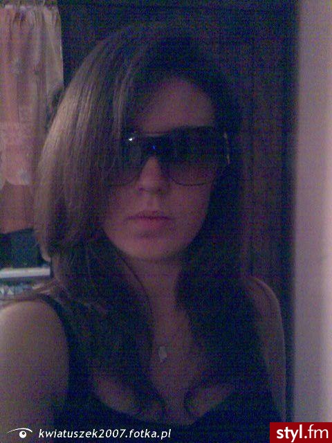 Średnie Fryzury