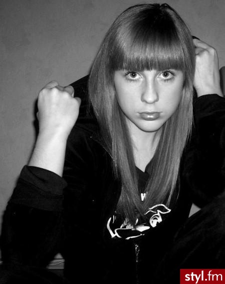 Średnie Fryzury