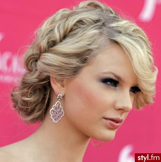 Blond Upięcie Kręcone Wieczorowe Długie Fryzury