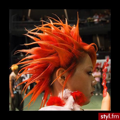 Średnie Fryzury