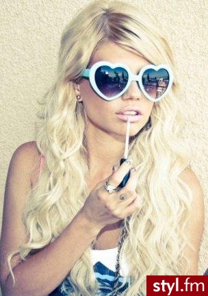 Blond Rozpuszczone Kręcone Na co dzień Długie Fryzury