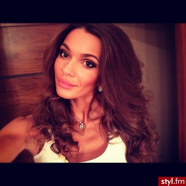 Średnie Fryzury
