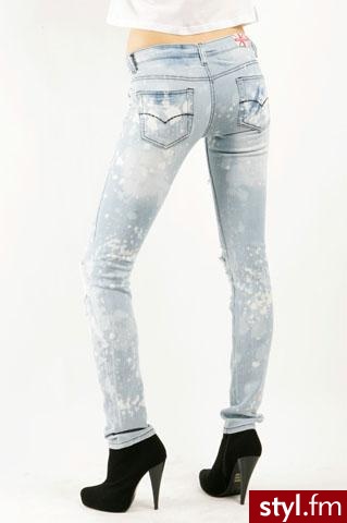 Zniszczone jeansy są hitem tego sezonu! - 70$ - Pozostałe Ciuchy Moda