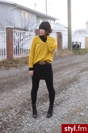 Jeżeli zdjęcie znajduje się już w galerii poproszę o link - Moda uliczna Inne Moda