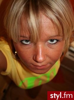 Średnie Fryzury