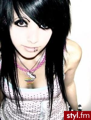 Fryzury - emo. Jeśli zdjęcie znajduje się w galerii podaj link- usunę - EMO Alternatywne Średnie Fryzury