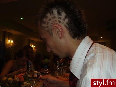 siemano, jeden z wzorkow ktory mialem na baniaku.. - Punk Rock Alternatywne Średnie Fryzury