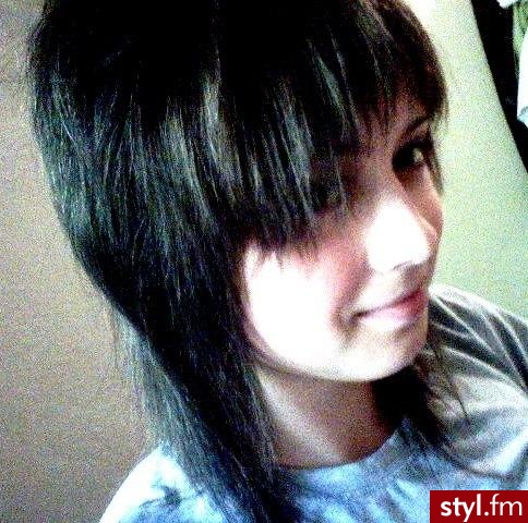 Średnie Fryzury