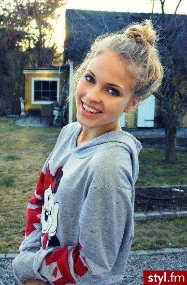 Blond Kok Proste Na co dzień Średnie Fryzury