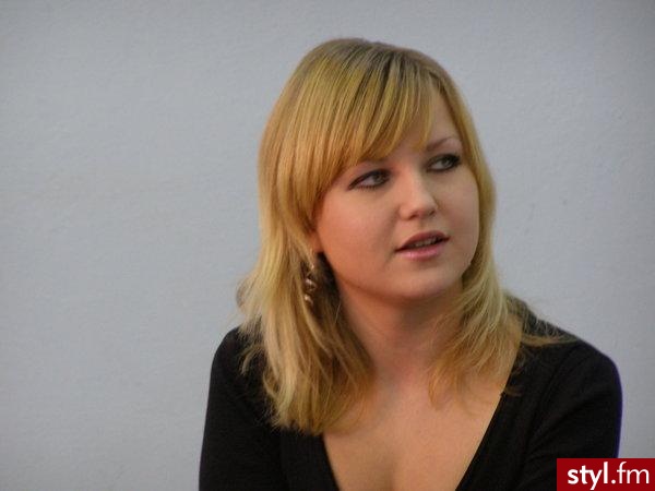 Średnie Fryzury