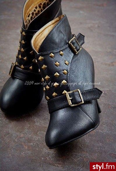 Pozostałe Buty Moda
