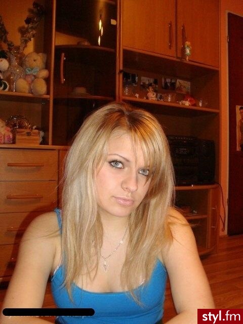 Średnie Fryzury