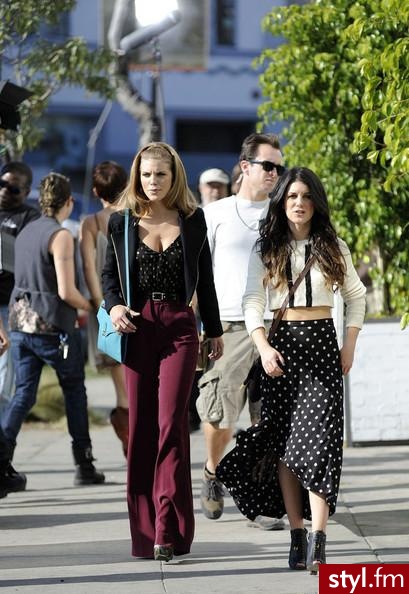 Shenae Grimes - Moda uliczna Inne Moda