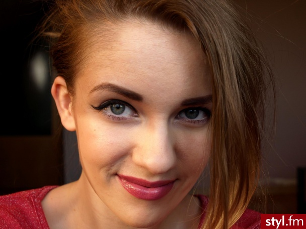 www.red-mylips.blogspot.com - Wieczorowe Makijaże