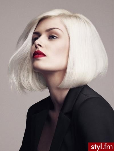 Blond Rozpuszczone Proste Na co dzień Krótkie Fryzury