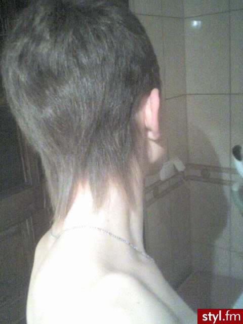 troche scieniowane.. - Punk Rock Alternatywne Średnie Fryzury