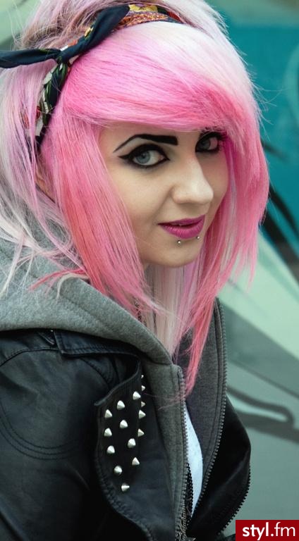 Kolorowe EMO Alternatywne Długie Fryzury