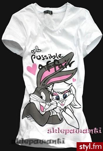 t-shirt z królikiem bugsem. Zdjęcie dodane do bazy zdjęć Stylera - Styler