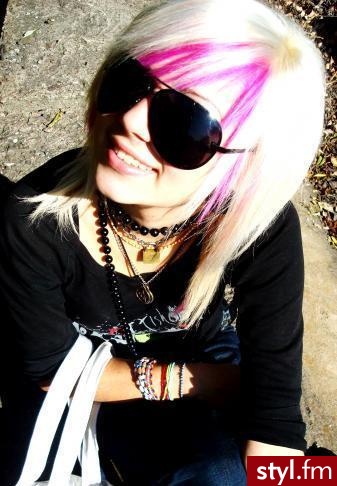EMO Alternatywne Średnie Fryzury