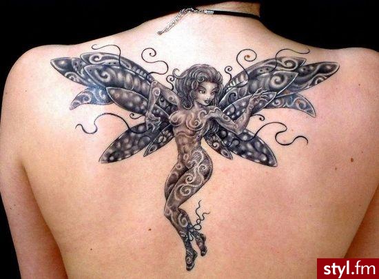 (\",) - Tatuaże