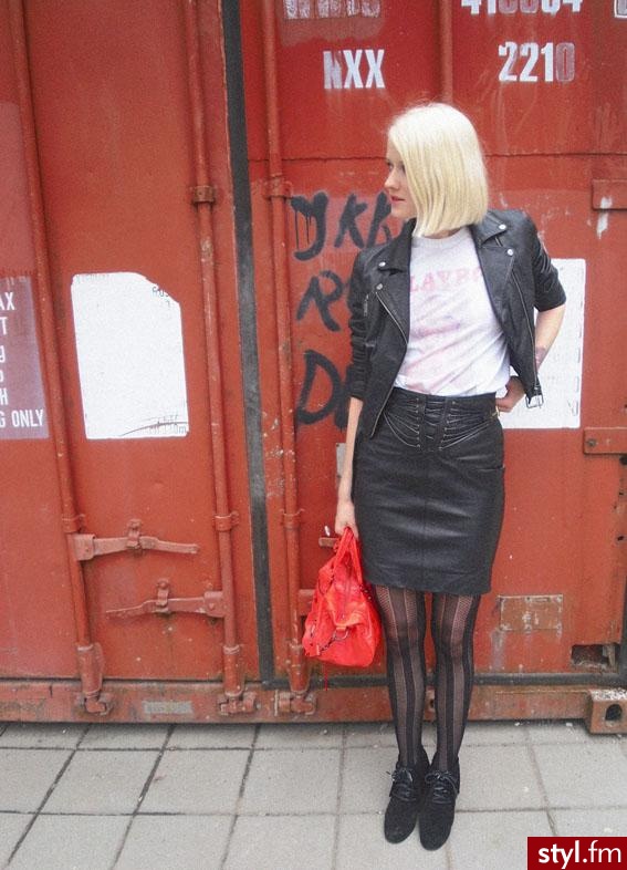 Jeżeli zdjęcie znajduje się już w galerii poproszę o link - Moda uliczna Inne Moda