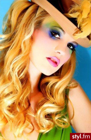 Makijaż robiony przeze mnie i koleżanke Anne

Modelka - Monika Michul - Makijaże