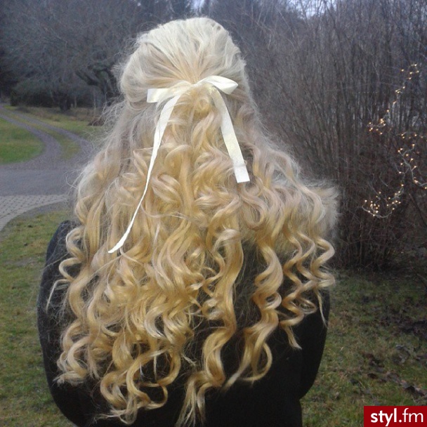 Blond Upięcie Kręcone Na co dzień Długie Fryzury
