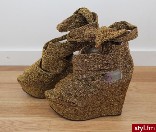 Pozostałe Buty Moda