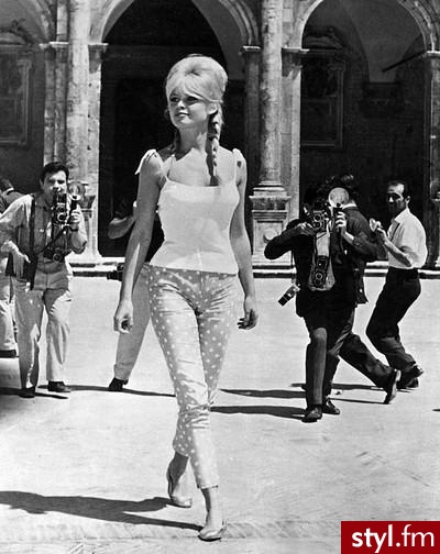 Brigitte Bardot. Brigitte Bardot - Moda uliczna Inne Moda