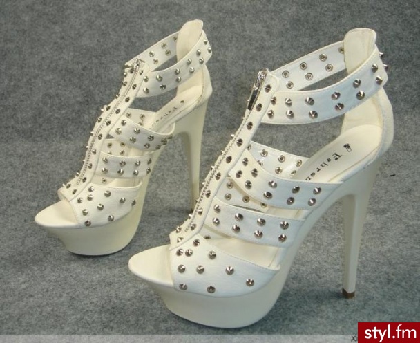 Pozostałe Buty Moda