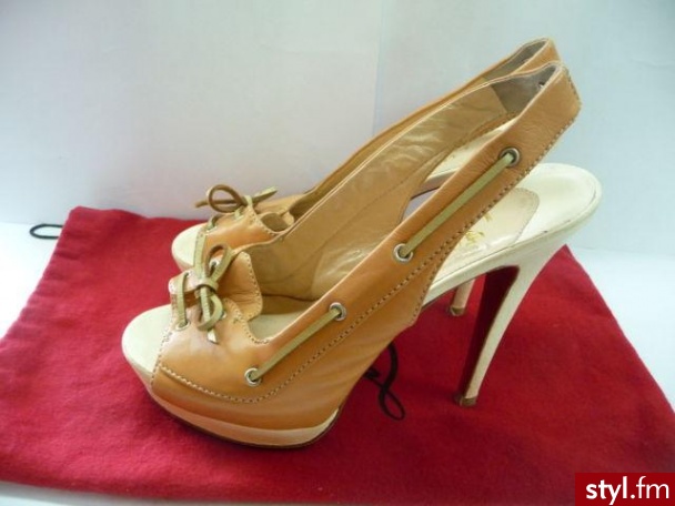 Szpilki Buty Moda