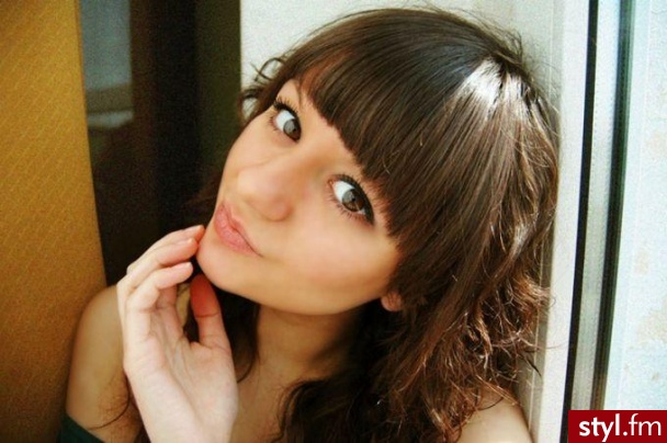Średnie Fryzury
