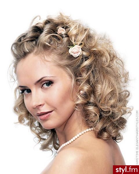 Ślubne Średnie Fryzury