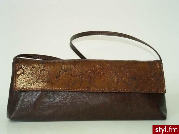 K 093 Brąz/złoty
cena: 169,00zł - Pozostałe Torebki Moda