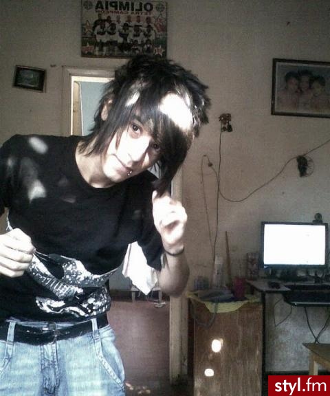 EMO Alternatywne Średnie Fryzury