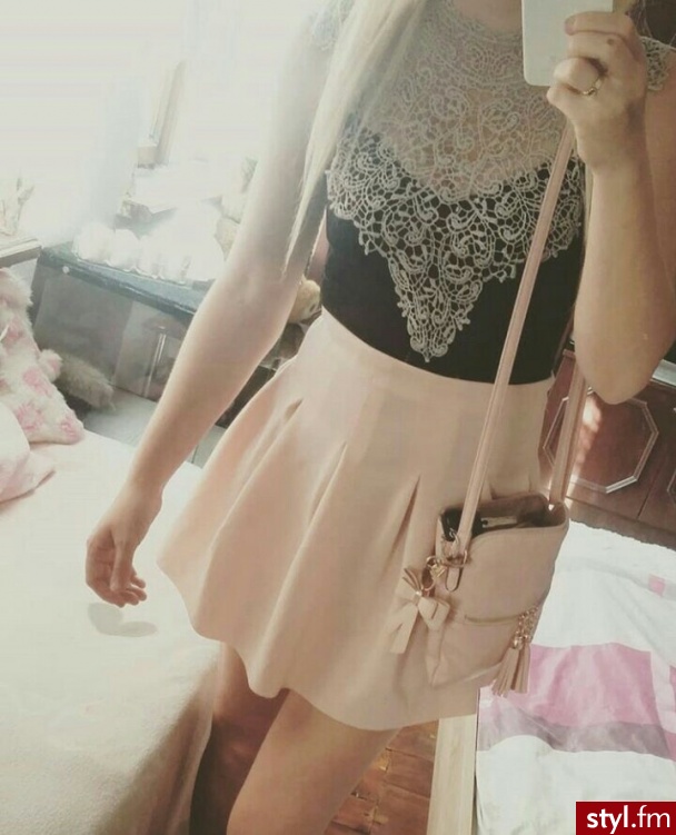 http://www.vinted.pl/damska-odziez/spodnice-inne/18508189-pudrowa-rozkloszowana-spodniczka-pastelowa-xs-s-wysoki-stan - Krótkie Spódnice Moda