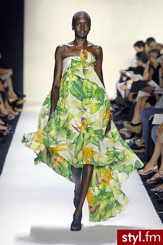 Sukienki Moda